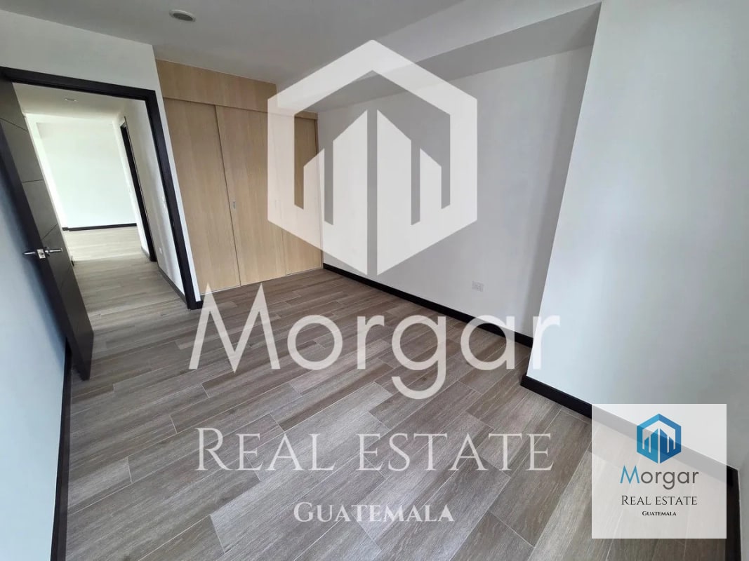 Apartamento en Alquiler en Zona 10 de 2 Dormitorios en $908 - 7