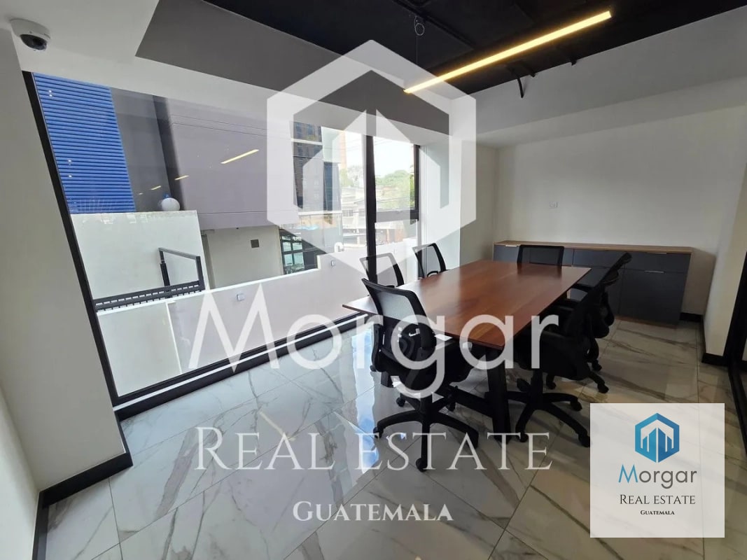 Apartamento en Alquiler en Zona 10 de 2 Dormitorios en $908 - 1