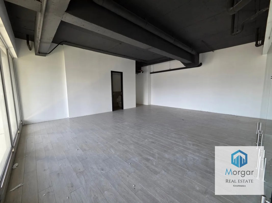 Oficina en Alquiler en Zona 10 de 146 Mts en $3,452 - 2