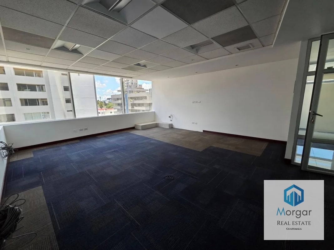 Oficina en Alquiler en Zona 10 de 535 Mts en $9,100 - 4