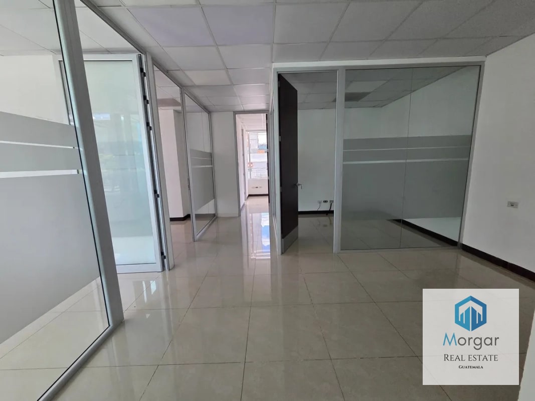 Oficina en Alquiler en Zona 10 de 2,082 Mts en $35,414.80 - 8
