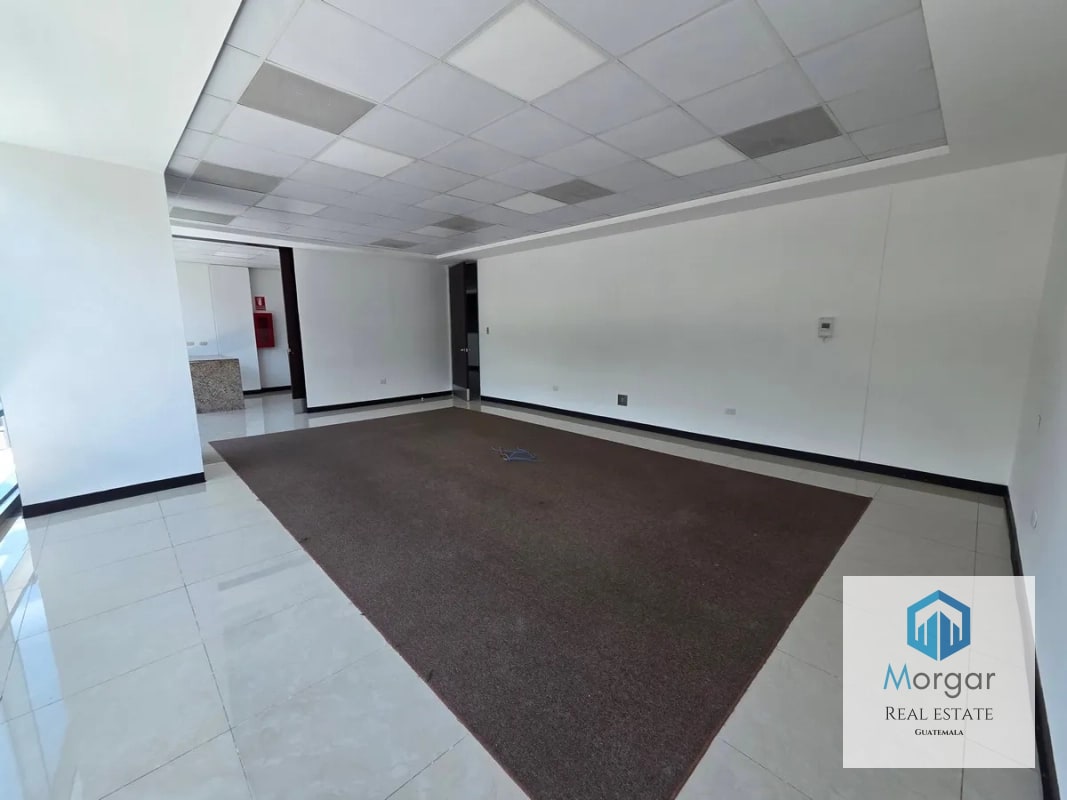 Oficina en Alquiler en Zona 10 de 2,082 Mts en $35,414.80 - 2
