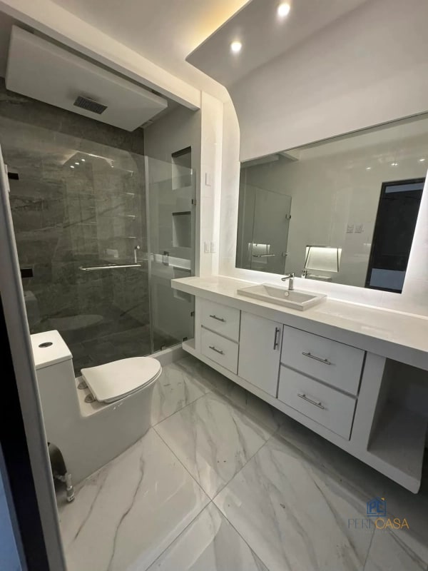 Apartamento en Renta totalmente nuevos y con finos acabados. - 1