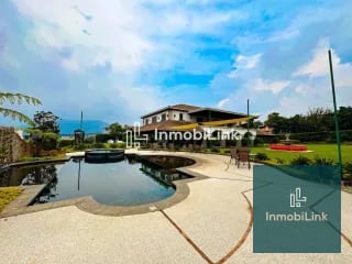 Casa H. del Comendador — Casa en Venta en Antigua, Sacatepéquez — miniatura 1 de 10