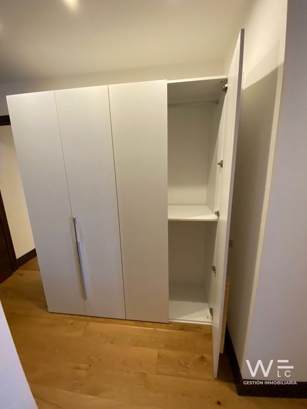 VENDO APARTAMENTO ZONA 16 - 12