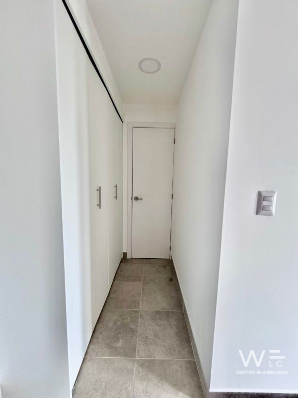 VENDO APARTAMENTO ZONA 10                  CODIGO: 1001-R-470 - 7
