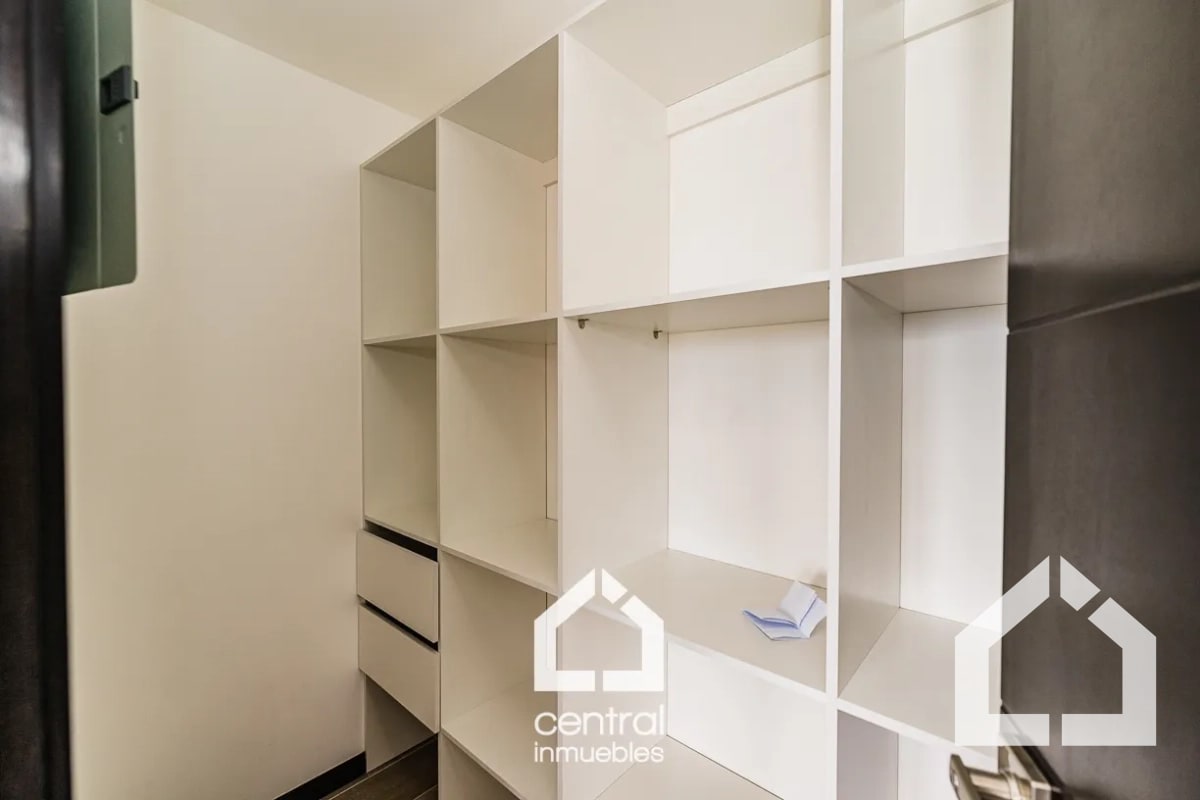 Amplio y moderno apartamento de 3 habitaciones en RENTA en Segheria zona 14 - 9