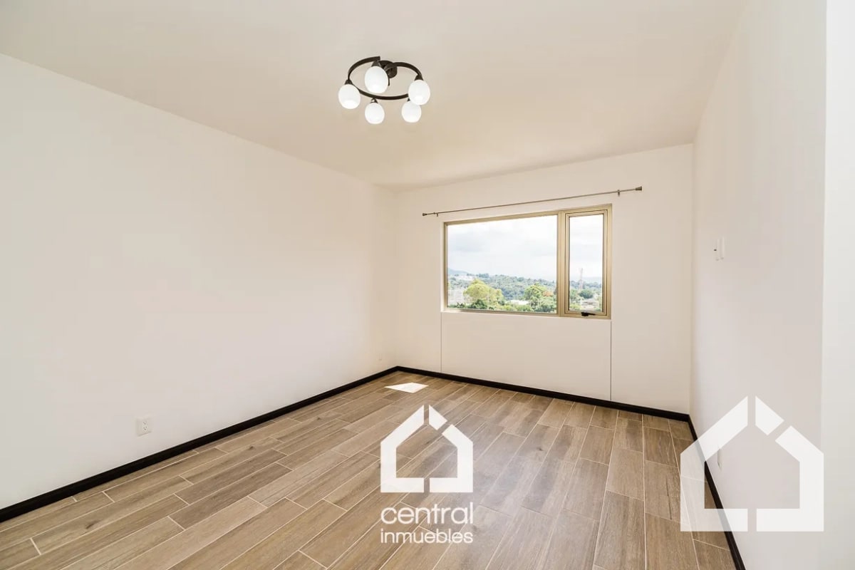 Amplio y moderno apartamento de 3 habitaciones en RENTA en Segheria zona 14 - 5