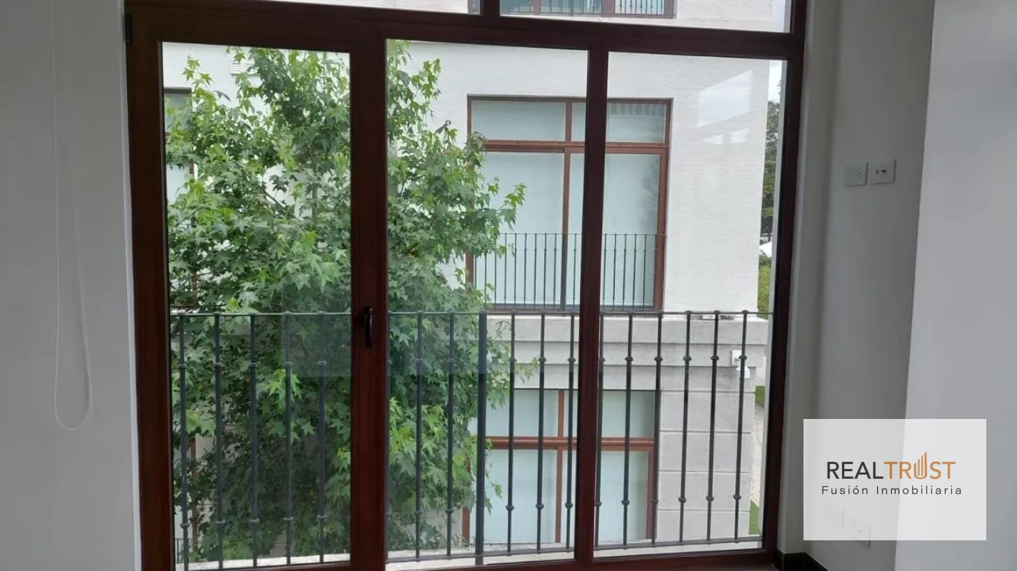 Renta Apartamento en Lirios de Cayala - 1