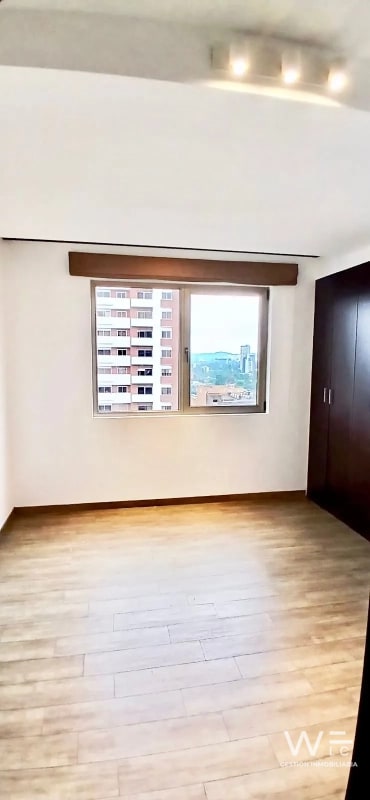 ALQUILO APARTAMENTO ZONA 10 - 10