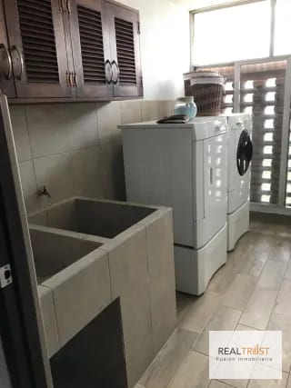 Apartamento en renta zona 15 Vh1 REMODELADO — Apartamento en Alquiler en Zona 15, Guatemala, Ciudad — miniatura 3 de 13