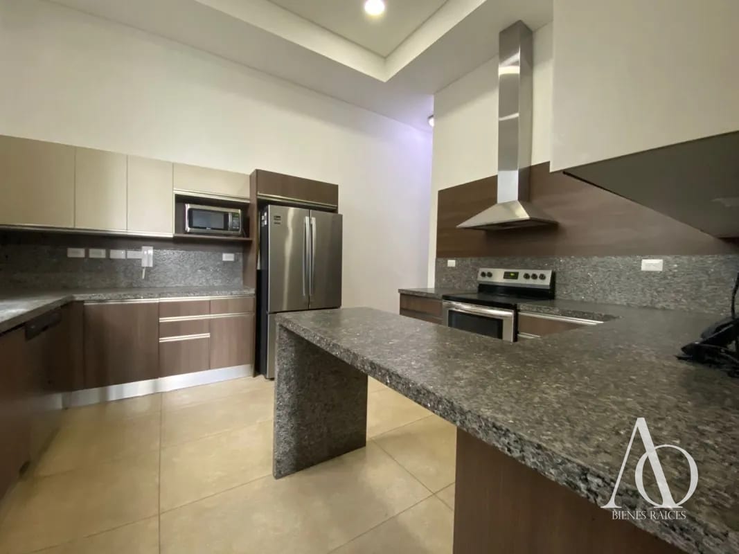 Casa en Alquiler en Ramblas de Cayalá, zona 16 / EN DIRECTO 11 — Casa en Alquiler en Ramblas de Cayalá, Zona 16, Guatemala, Ciudad — foto 9 de 17