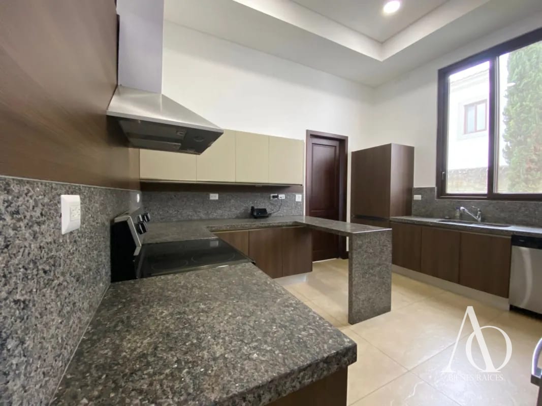 Casa en Alquiler en Ramblas de Cayalá, zona 16 / EN DIRECTO 11 — Casa en Alquiler en Ramblas de Cayalá, Zona 16, Guatemala, Ciudad — foto 7 de 17
