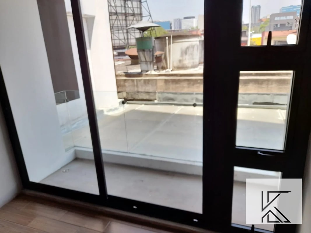 Oficina Moderna en Venta – Edificio Ascend, zona exclusiva en zona 9 - 4