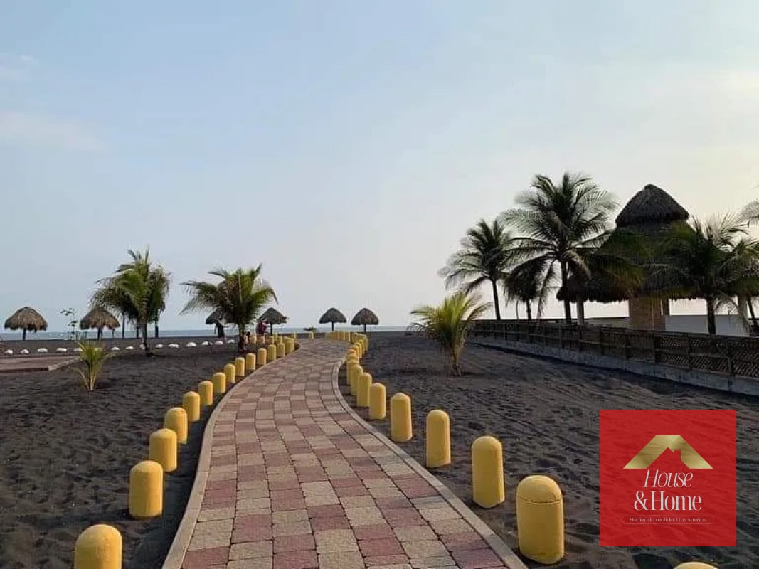 Casa de playa en venta Carretera a Chulamar - 15