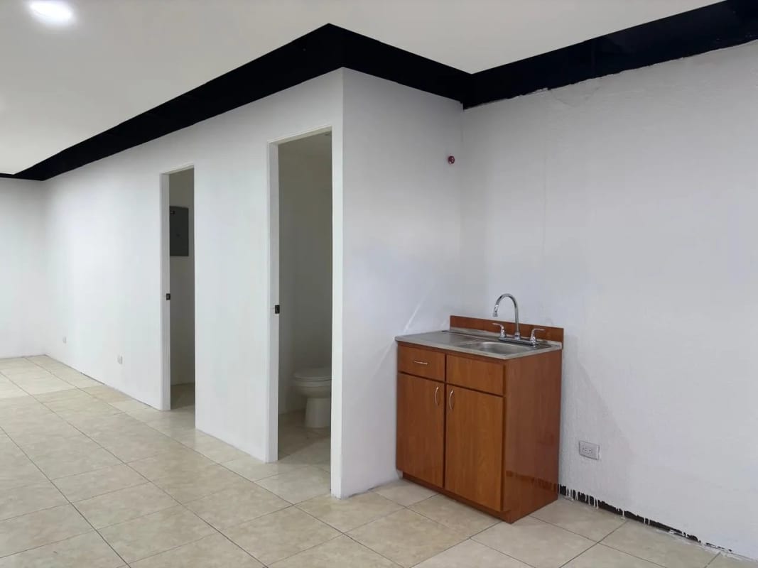Oficinas Geminis 10 — Oficina en Alquiler en Géminis 10, Zona 10, Guatemala, Ciudad — foto 4 de 7