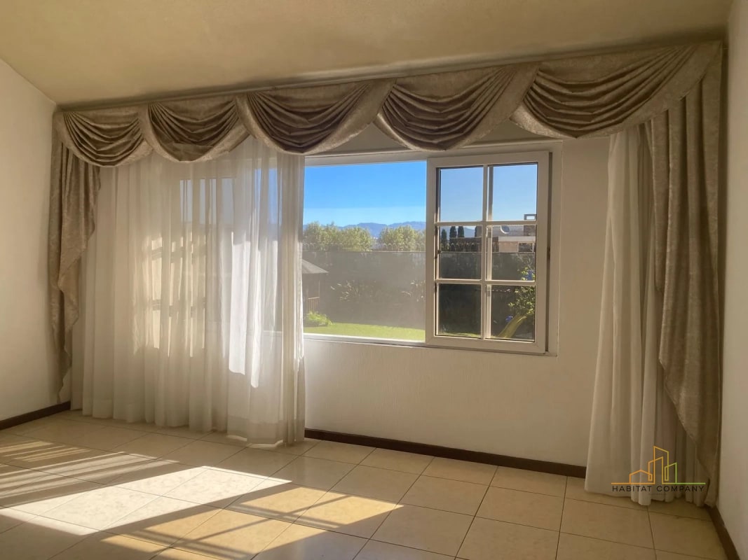 Casa en Venta en Fraijanes, Km 16.5 Carretera a El Salvador, Calle de Olmeca,  Condominio Santa Mónica- Rentada para Inversionista  - 2