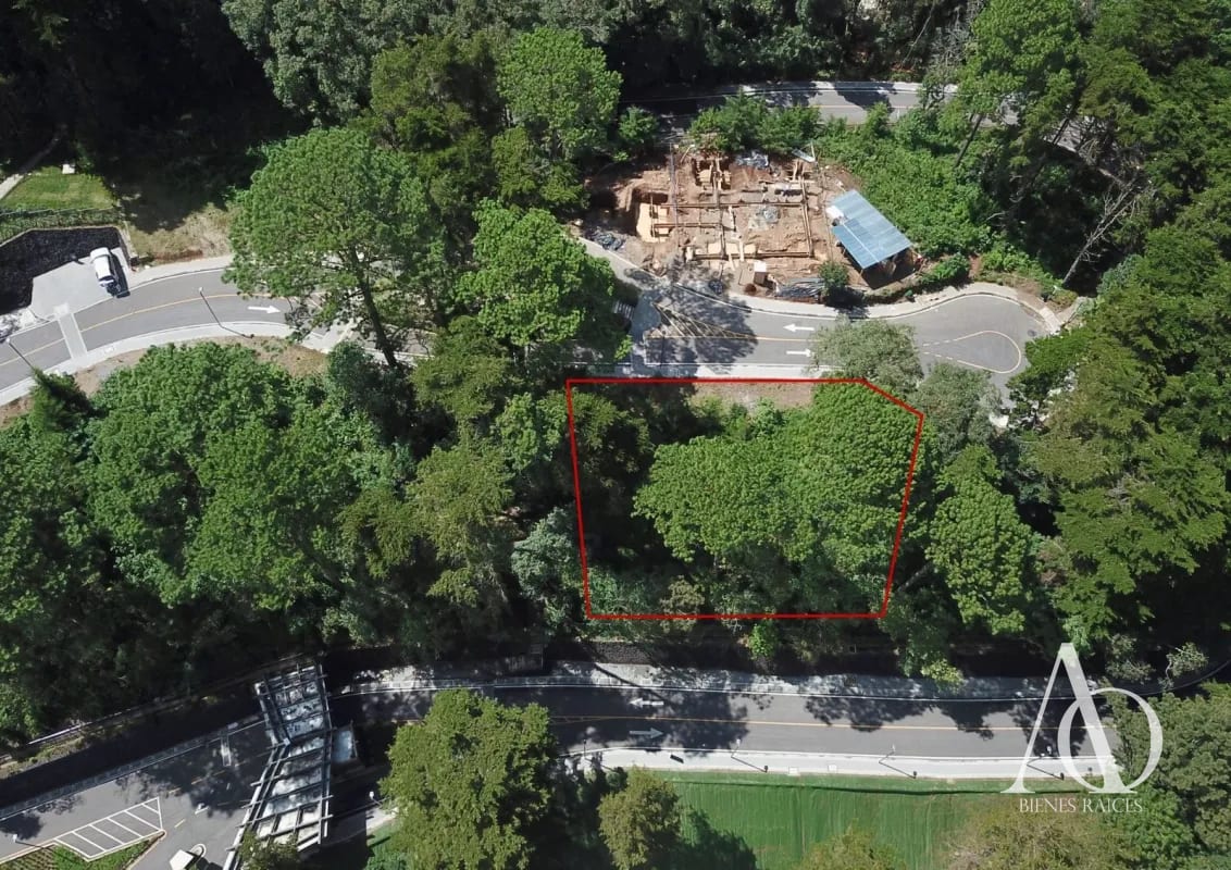 Terreno en Venta en Azara, Legado del Bosque, zona 16 / EN DIRECTO — Terreno en Venta en Zona 16, Guatemala, Ciudad — foto 1 de 2