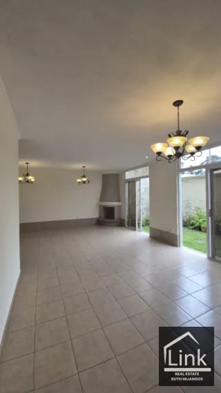 Casa en Venta zona 7 MIXCO ALTOS DEL ENCINAL II — Casa en Venta en Zona 7 Mixco, Guatemala, Ciudad — miniatura 4 de 10