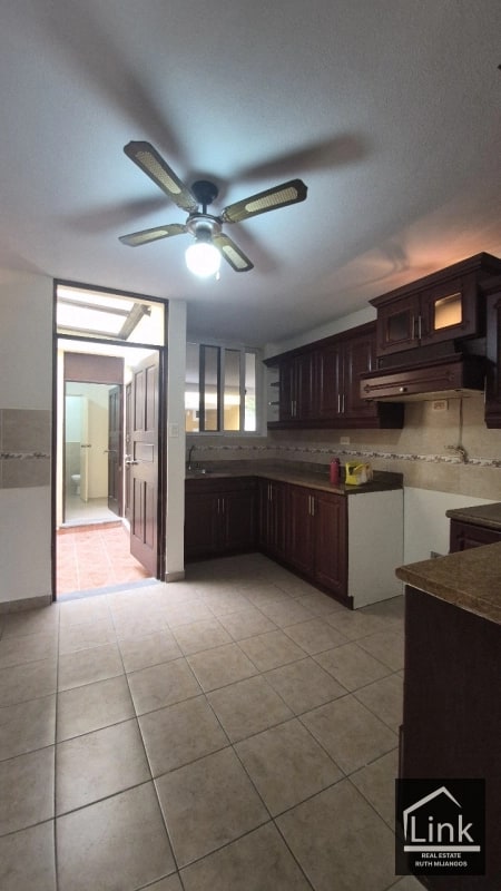 Casa en Venta zona 7 MIXCO ALTOS DEL ENCINAL II - 1