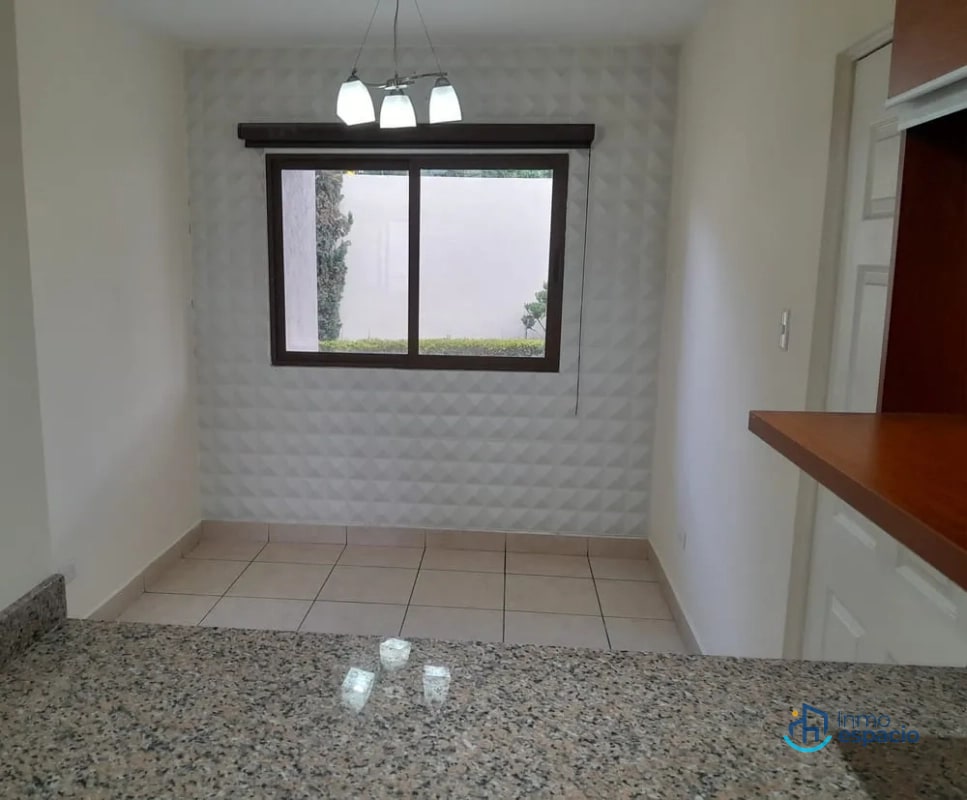 Casa en Venta- Zona 4 de Mixco, Vistas del Naranjo 1 - 7