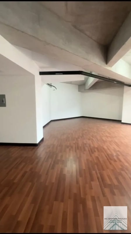 SEPTIMO OFICINA EN RENTA ZONA 4 - 3