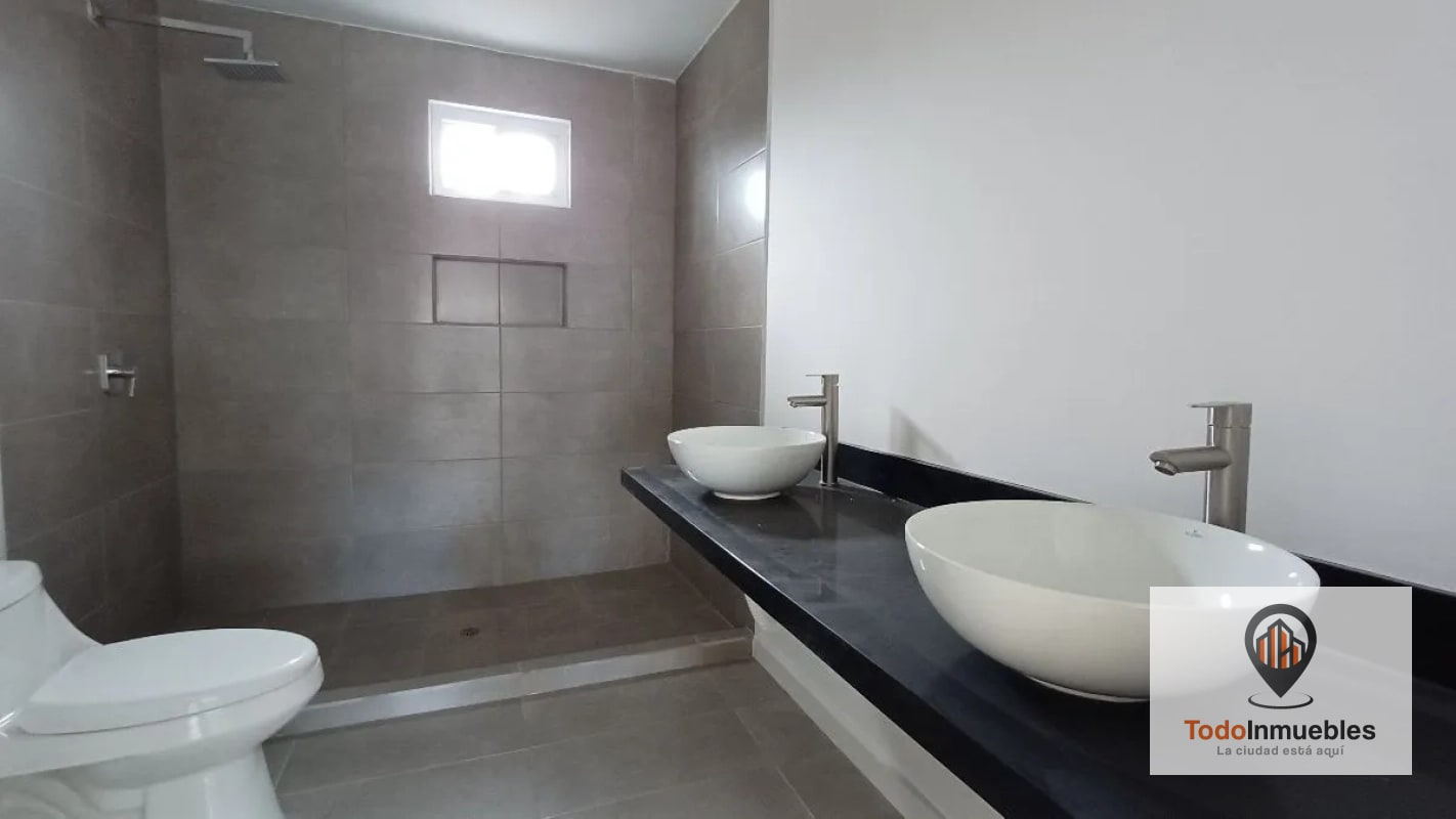 Casa en Venta en z16 Hacienda Real - 5