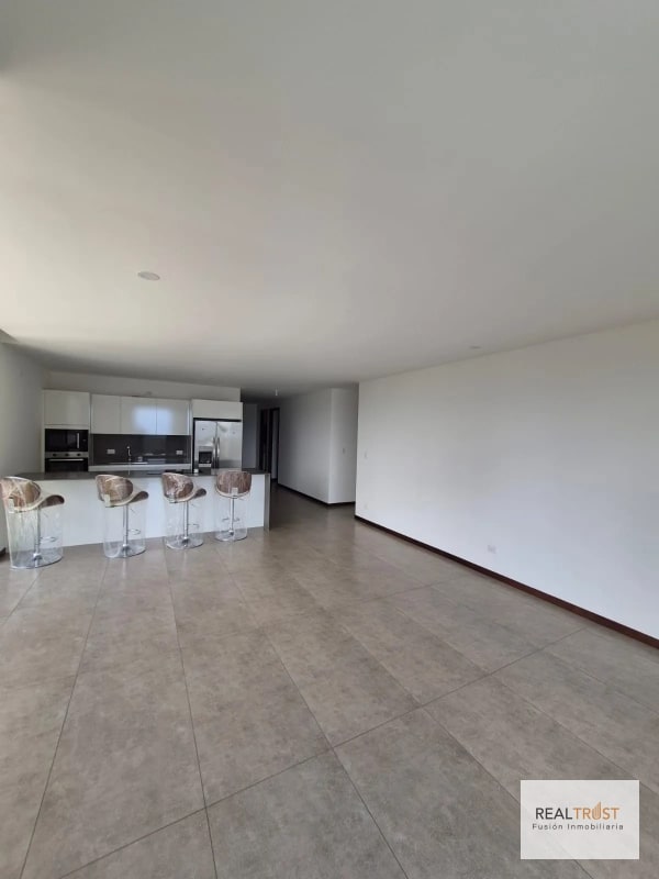 EN VENTA PRECIOSO APARTAMENTO CON TERRAZA, SAN LÁZARO ZONA 15 - 8