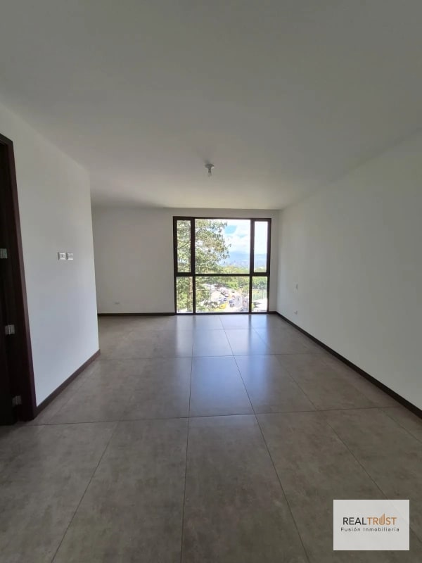EN VENTA PRECIOSO APARTAMENTO CON TERRAZA, SAN LÁZARO ZONA 15 - 7