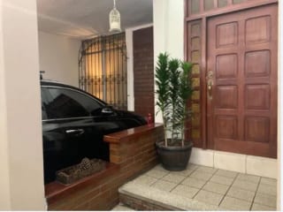 MUY BONITA CASA EN JARDINES DE LA ASNCION SUR — Casa en Venta en Jardines de La Asunción, Zona 5, Guatemala, Ciudad — miniatura 1 de 16