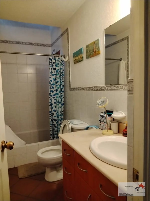 VENDO CASA SECTOR B4 MIXCO CDAD SAN CRISTOBAL REF.6752 *395M2, 4 HAB, 3 BAÑOS, 4 PARQUEOS, JARDIN, TERRAZA, US$329K* - 2