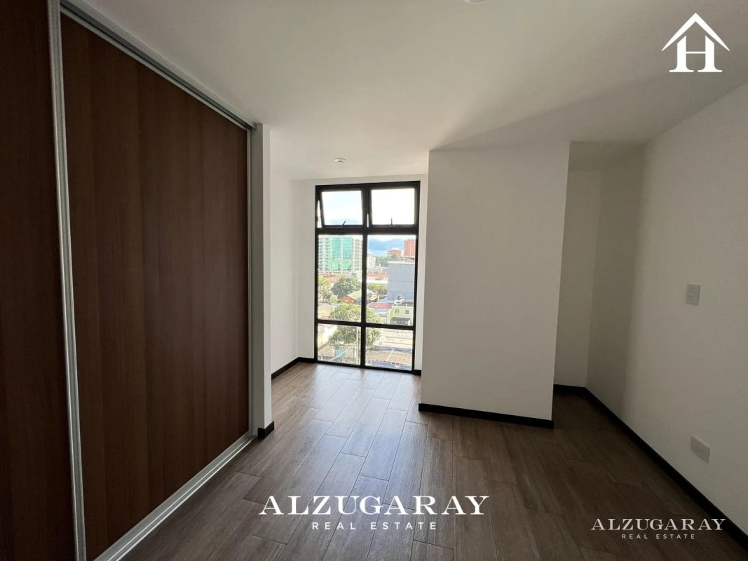 APTO NIVEL ALTO C/ VISTA 2 HAB. / EDIFICIO IQ10 Z.10 — Apartamento en Venta en Zona 10, Guatemala, Ciudad — foto 8 de 10