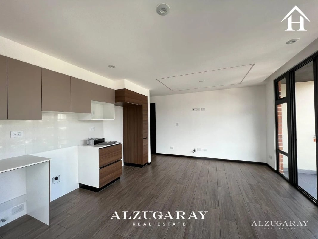 APTO NIVEL ALTO C/ VISTA 2 HAB. / EDIFICIO IQ10 Z.10 — Apartamento en Venta en Zona 10, Guatemala, Ciudad — foto 6 de 10