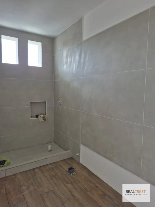 VENDO CASA PARA ESTRENAR HACIENDA REAL, ZONA 16 - 1