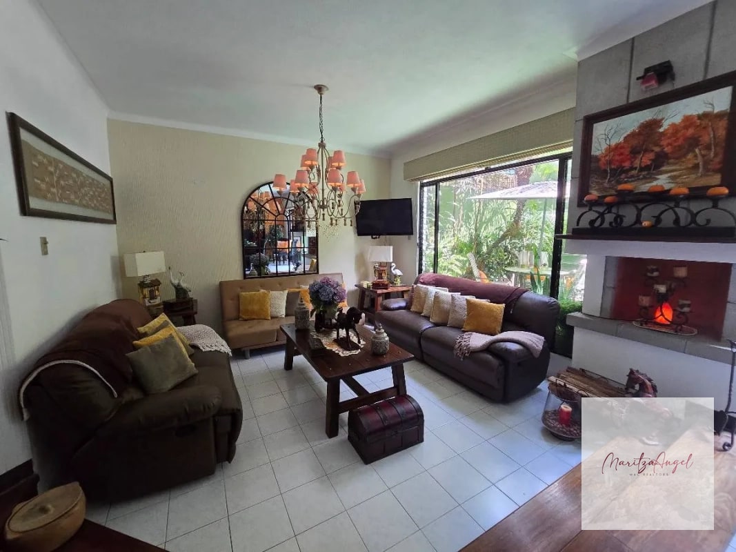 VENTA DE CASA EN ZONA 10 - 10