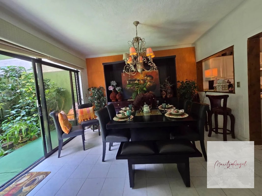 VENTA DE CASA EN ZONA 10 - 9