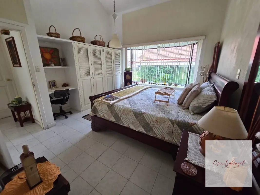 VENTA DE CASA EN ZONA 10 — Casa en Venta en Zona 10, Guatemala, Ciudad — foto 3 de 10