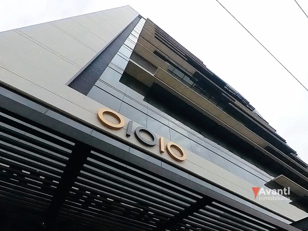 VENTA OFICINA ZONA 10, PARA ESTRENAR - 15