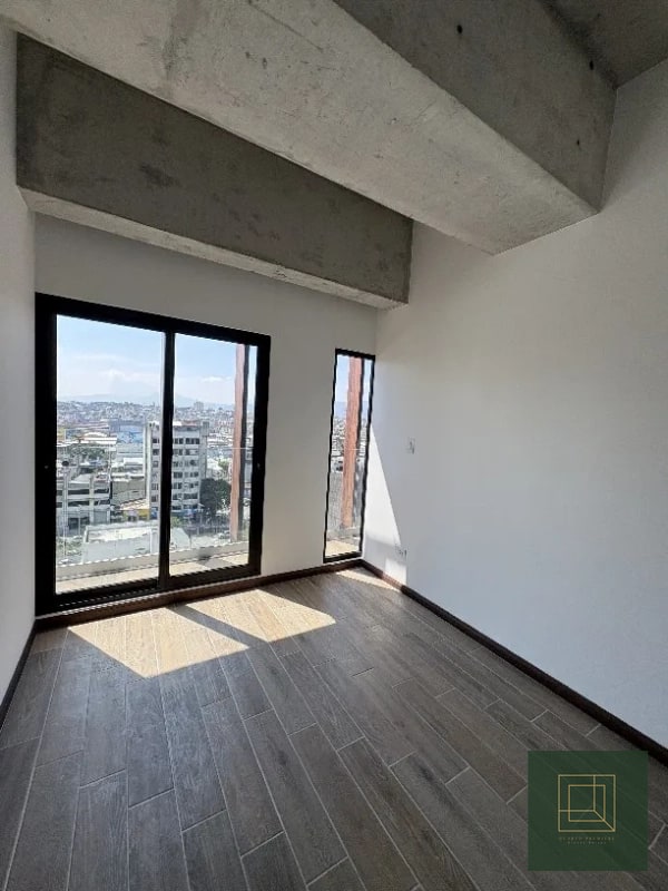 Apartamento en renta en edificio Séptimo zona 4 - 6