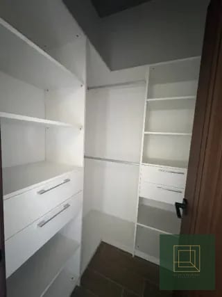 Apartamento en renta en edificio Séptimo zona 4 — Apartamento en Alquiler en Séptimo, Zona 4, Guatemala, Ciudad — miniatura 3 de 10