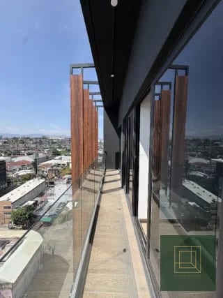 Apartamento en renta en edificio Séptimo zona 4 — Apartamento en Alquiler en Séptimo, Zona 4, Guatemala, Ciudad — miniatura 2 de 10