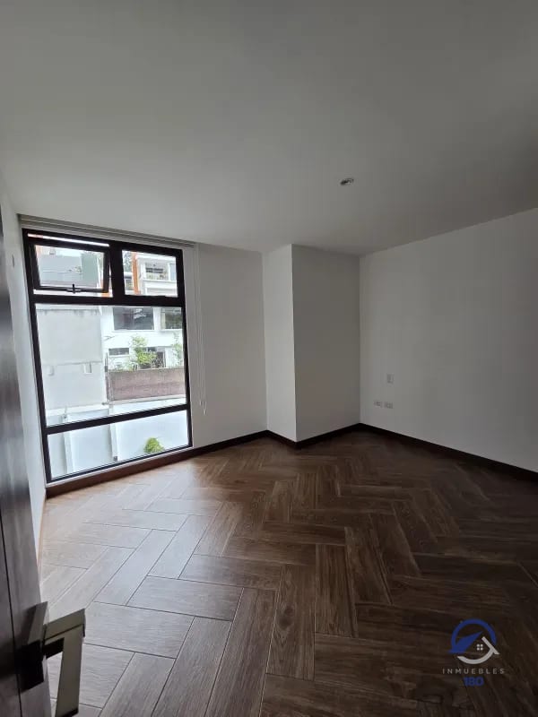 Apartamento en venta en Ikaria, zona 15, Ciudad de Guatemala — Apartamento en Venta en Ikaria, Zona 15, Guatemala, Ciudad — foto 12 de 16