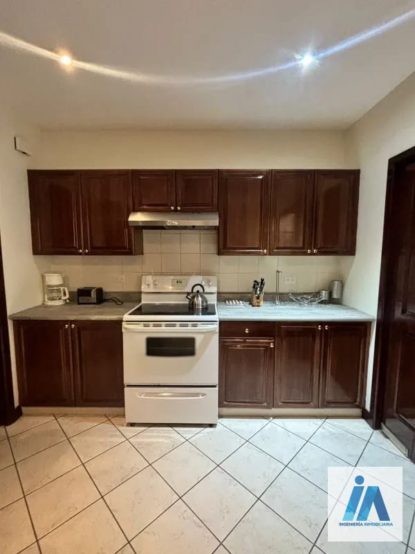 APARTAMENTO AMUEBLADO EN ALQUILER O VENTA📍Edificio Milenia, zona 10 — Apartamento en Venta en Milenia, Zona 10, Guatemala, Ciudad — foto 8 de 9