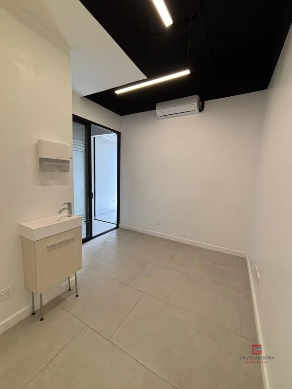 Hermosa Clínica en renta en Prospere 14 zona 14 - 8