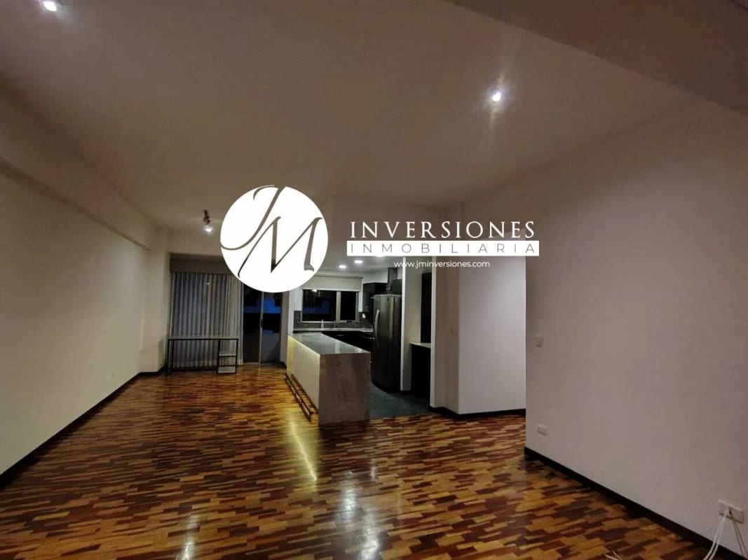 apartamento en Venta en zona 14 - Image 1