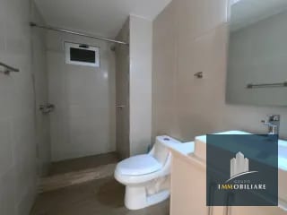 Apartamento en alquiler City Haus zona 10 económico — Apartamento en Alquiler en City Haus, Zona 10, Guatemala, Ciudad — miniatura 15 de 17