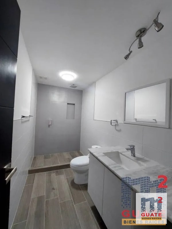 Apartamento en Renta, Zona 14 - 11