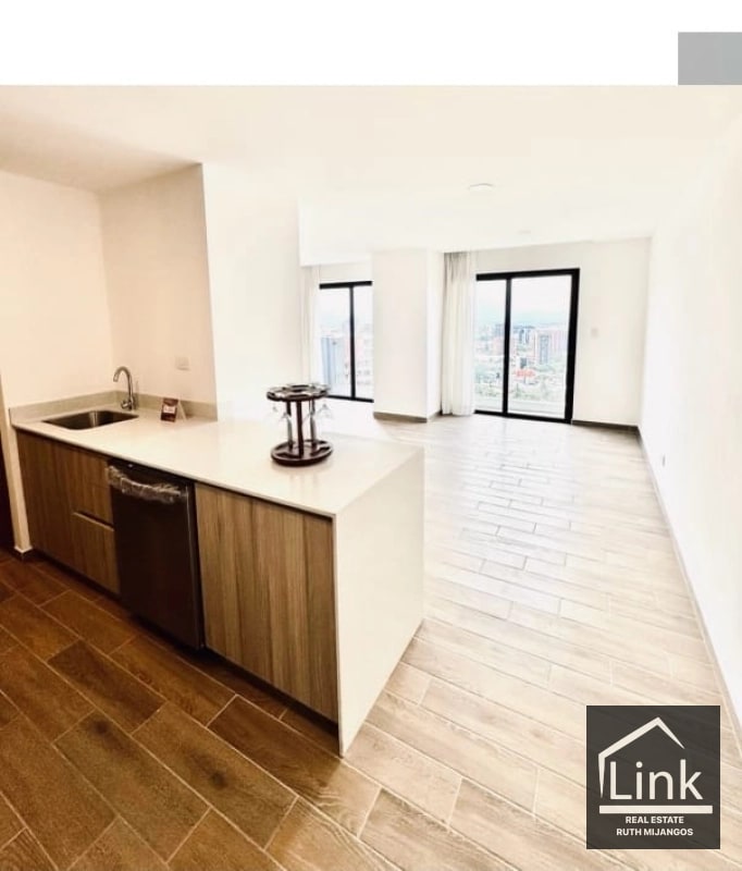 RENTA O VENTA  de Apartamenro zona 14 - 11