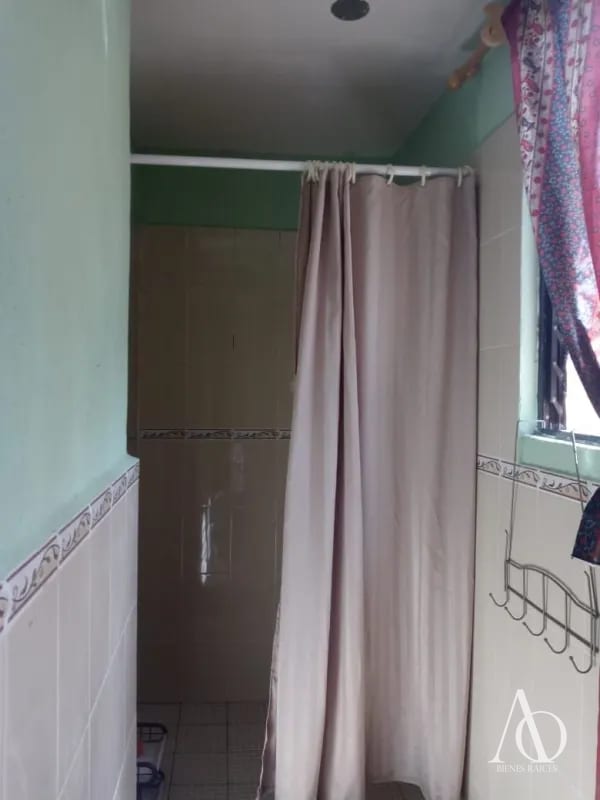 Casa en Venta en Pinares de San Cristóbal, zona 8 de Mixco / EN DIRECTO — Casa en Venta en Pinares de San Cristobal, Zona 8 Mixco, Guatemala, Ciudad — foto 8 de 17