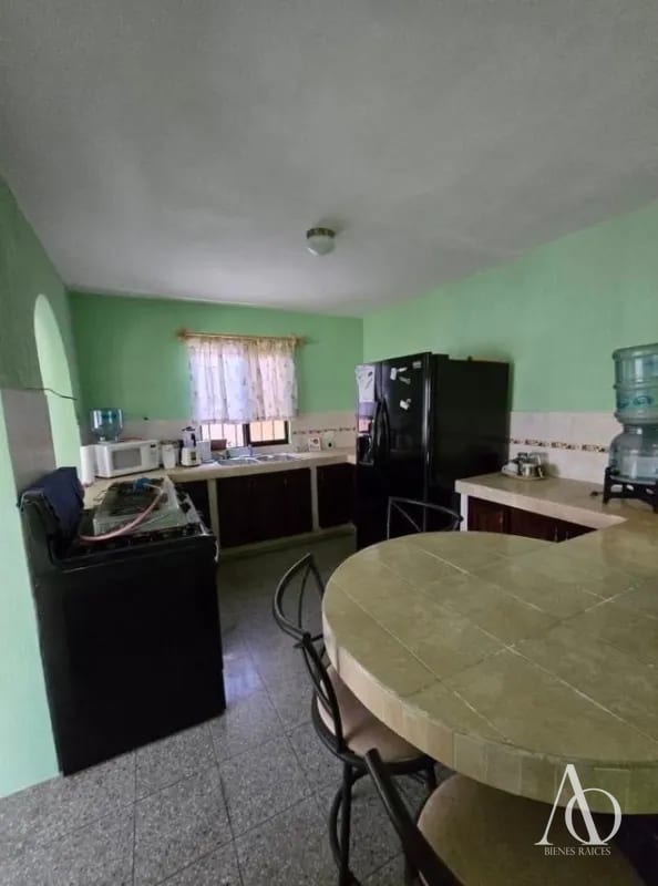 Casa en Venta en Pinares de San Cristóbal, zona 8 de Mixco / EN DIRECTO — Casa en Venta en Pinares de San Cristobal, Zona 8 Mixco, Guatemala, Ciudad — foto 2 de 17